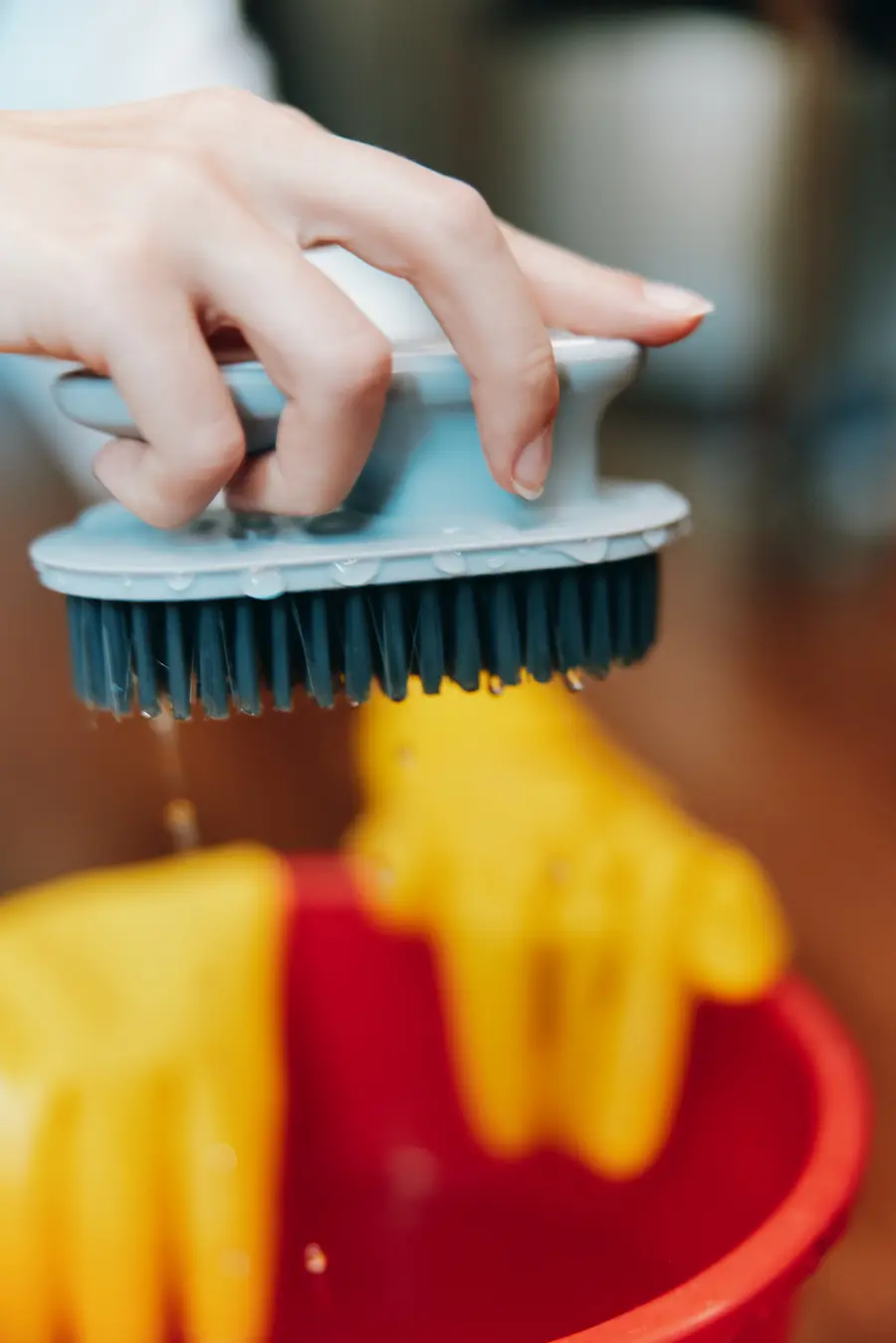 como-limpiar-silla-plastico-blanca