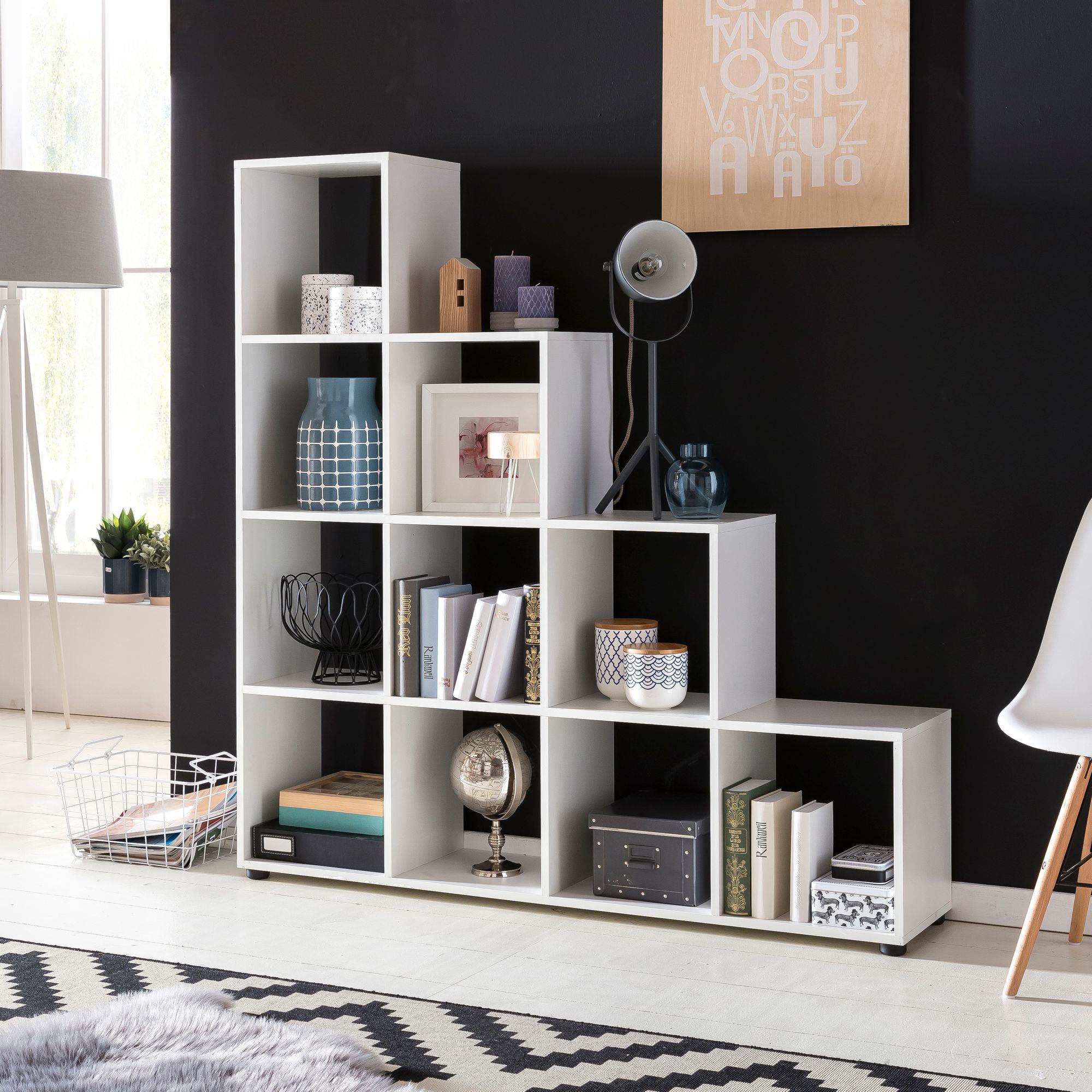 estantes madera blanca