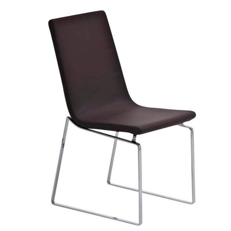 Silla de Confidente VILLANOVA, diseño único, estructura metálica y tapizado en Piel color Marrón